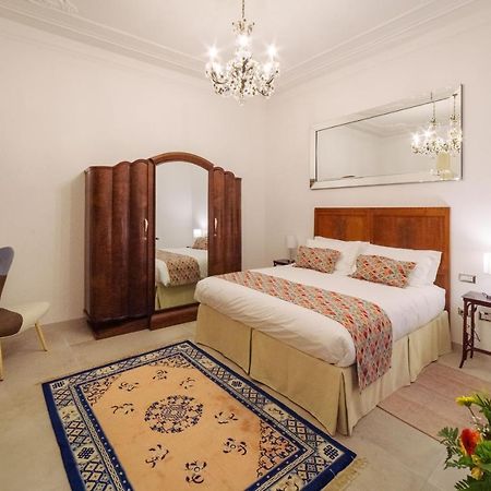 Waterfront Suites Каляри Екстериор снимка