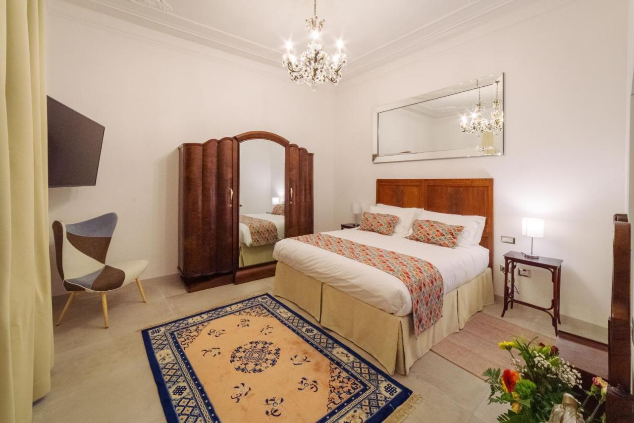 Waterfront Suites Каляри Екстериор снимка