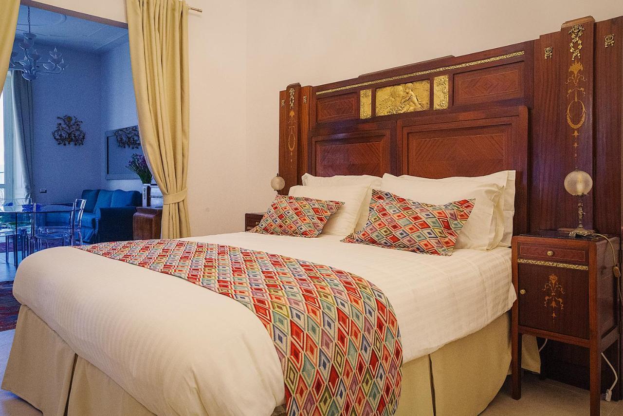 Waterfront Suites Каляри Екстериор снимка
