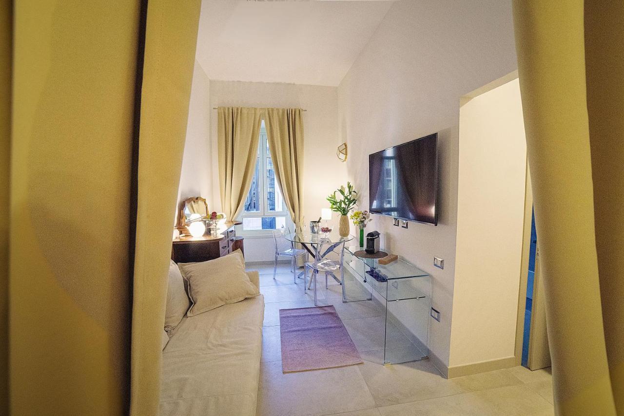 Waterfront Suites Каляри Екстериор снимка